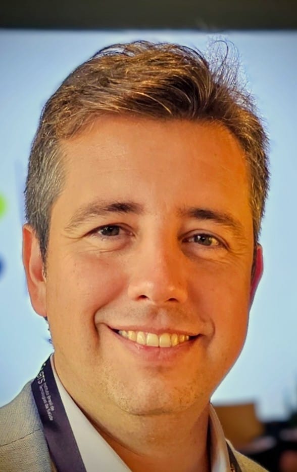 Dr. Bruno Gonçalves Schröder e Souza